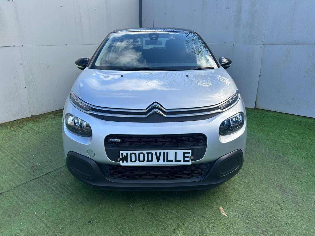 A 2017 CITROEN C3 Feel Puretech A 2017 CITROEN C3 Feel Puretech