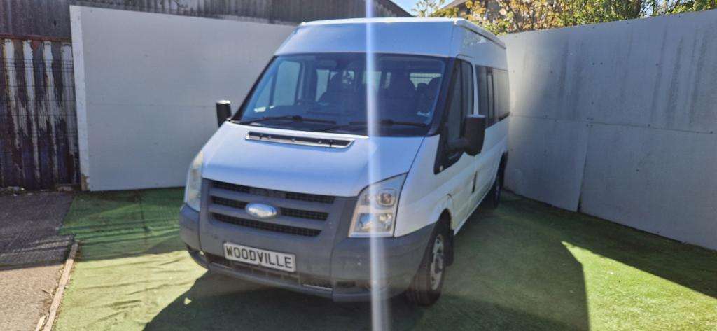 A 2009 FORD TRANSIT 110 T300 Trend 9sfwd A 2009 FORD TRANSIT 110 T300 Trend 9sfwd