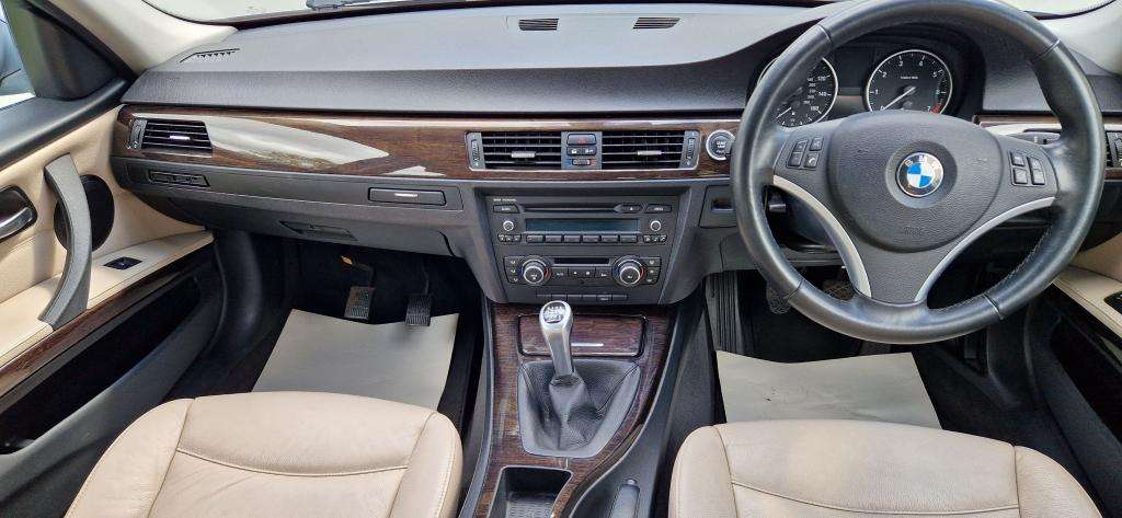 2011 BMW 3 SERIES 2011 BMW 3 SERIES