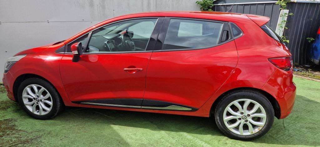 2017 RENAULT CLIO 2017 RENAULT CLIO
