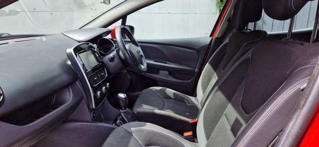 2017 RENAULT CLIO 2017 RENAULT CLIO