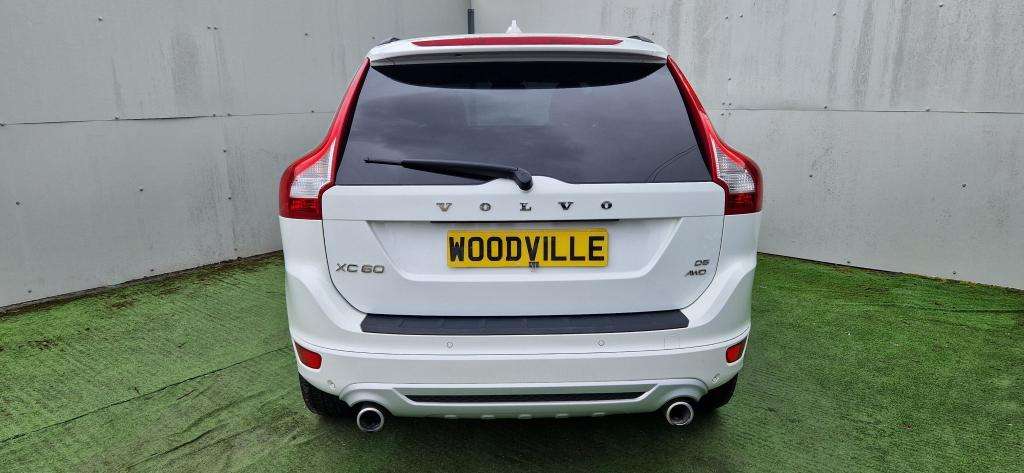 2010 VOLVO XC60 2010 VOLVO XC60