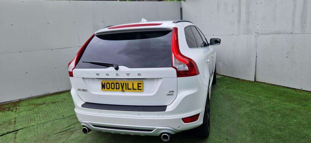 2010 VOLVO XC60 2010 VOLVO XC60