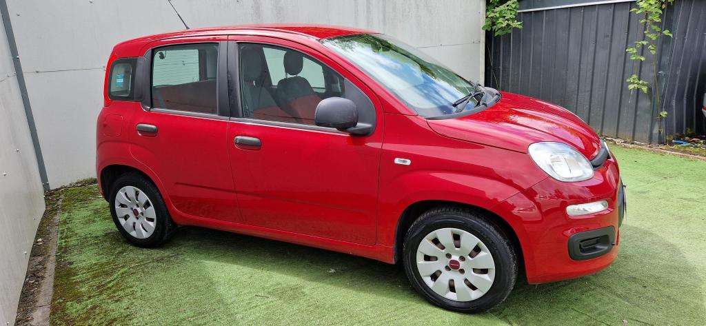 A 2014 FIAT PANDA Pop A 2014 FIAT PANDA Pop