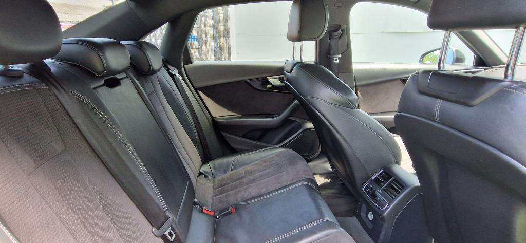 2017 AUDI A4 2017 AUDI A4