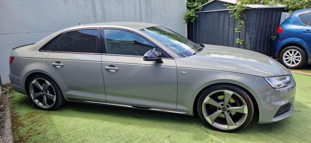 A 2017 AUDI A4 Black Edition Tfsi A 2017 AUDI A4 Black Edition Tfsi