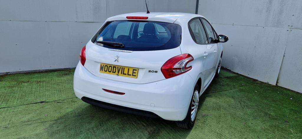 2014 PEUGEOT 208 2014 PEUGEOT 208