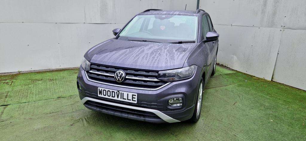 A 2022 VOLKSWAGEN T-CROSS Se Tsi A 2022 VOLKSWAGEN T-CROSS Se Tsi