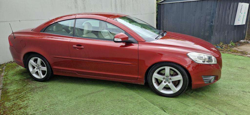 2010 VOLVO C70 2010 VOLVO C70