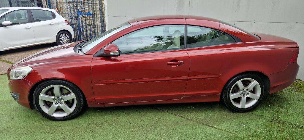 2010 VOLVO C70 2010 VOLVO C70