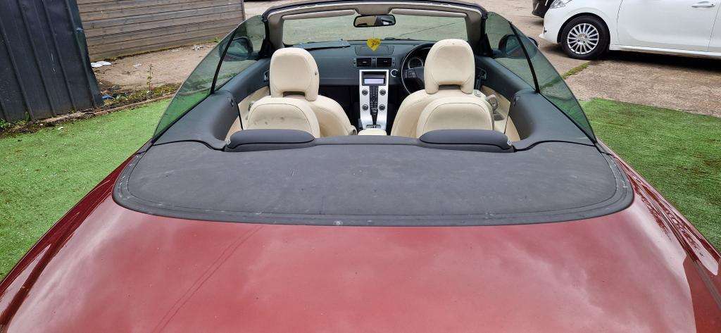2010 VOLVO C70 2010 VOLVO C70