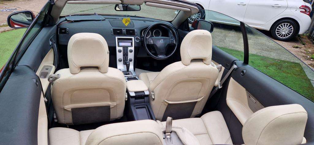 2010 VOLVO C70 2010 VOLVO C70