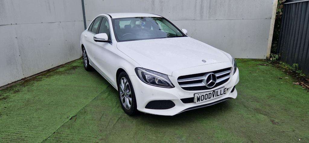 A 2016 MERCEDES-BENZ C-CLASS C200 D Sport Auto A 2016 MERCEDES-BENZ C-CLASS C200 D Sport Auto