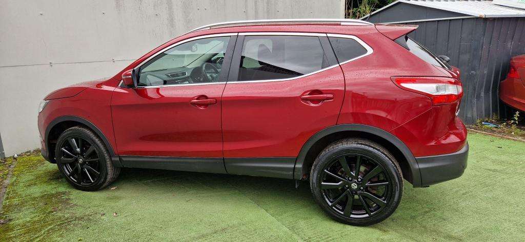 A 2017 NISSAN QASHQAI Tekna Dig-t Cvt A 2017 NISSAN QASHQAI Tekna Dig-t Cvt