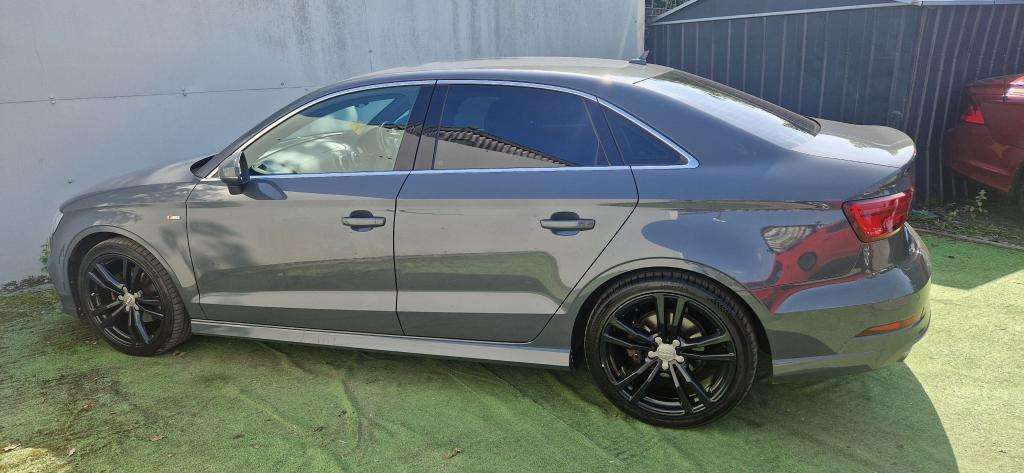 A 2017 AUDI A3 S Line Tfsi Semi-auto A 2017 AUDI A3 S Line Tfsi Semi-auto