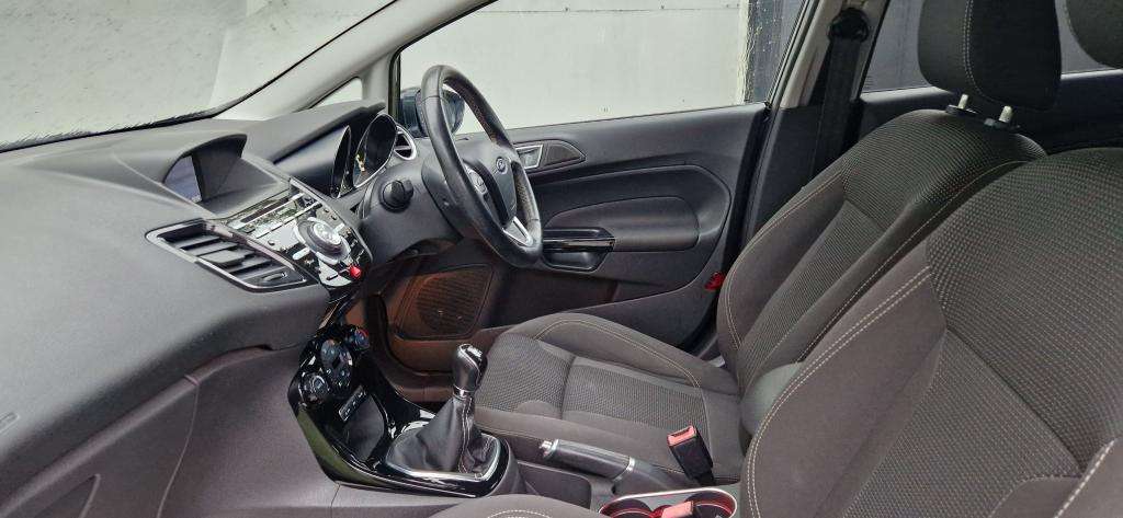 2015 FORD FIESTA 2015 FORD FIESTA