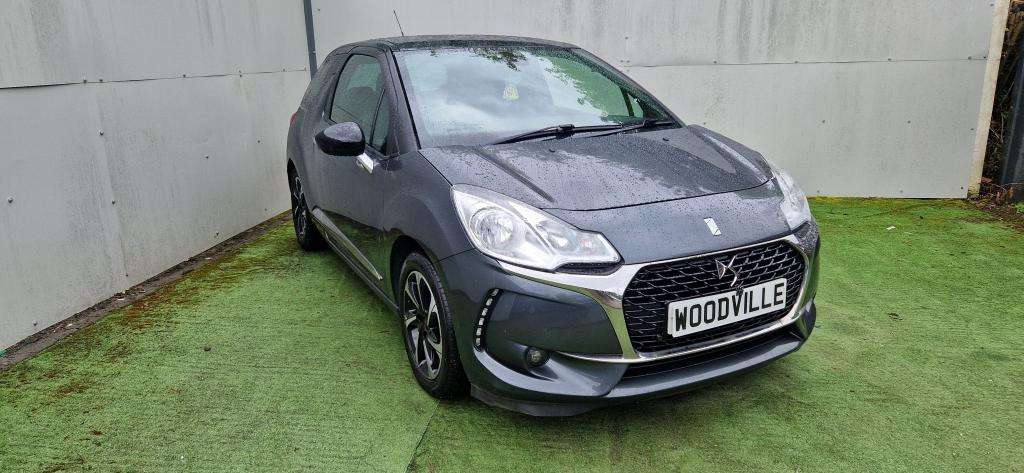 A 2016 DS 3 Ds3 Elegance Puretech S/s A 2016 DS 3 Ds3 Elegance Puretech S/s