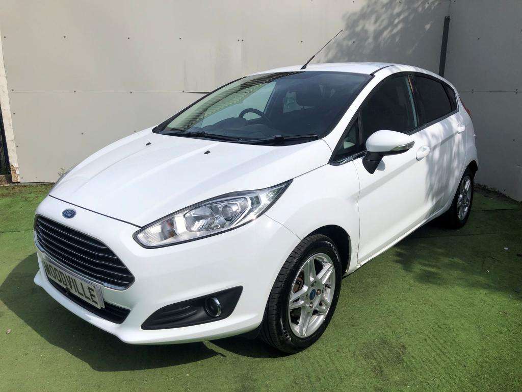 A 2013 FORD FIESTA Zetec A 2013 FORD FIESTA Zetec