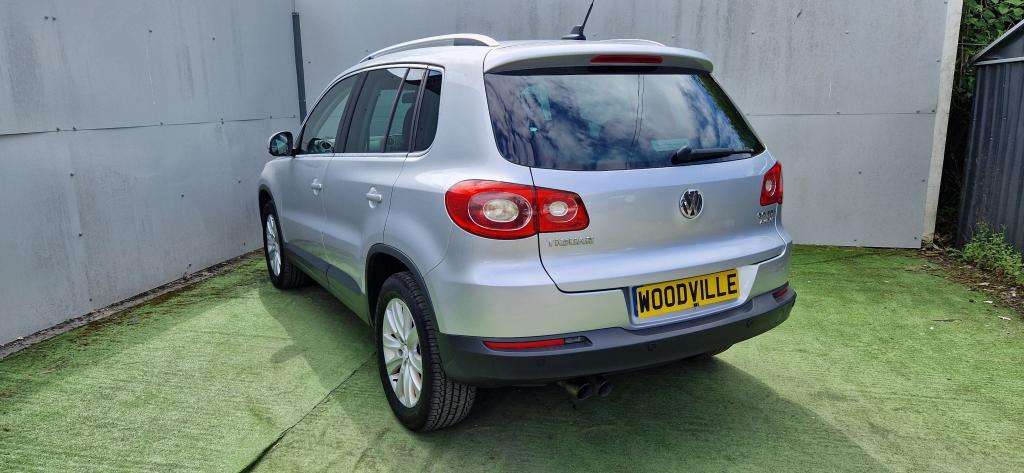 2011 VOLKSWAGEN TIGUAN 2011 VOLKSWAGEN TIGUAN
