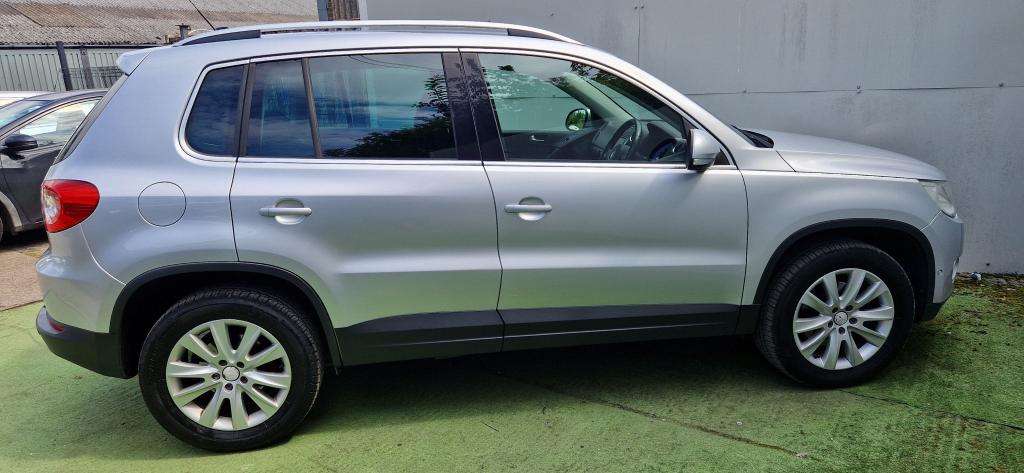 2011 VOLKSWAGEN TIGUAN 2011 VOLKSWAGEN TIGUAN