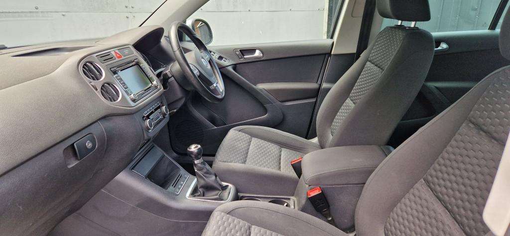 2011 VOLKSWAGEN TIGUAN 2011 VOLKSWAGEN TIGUAN