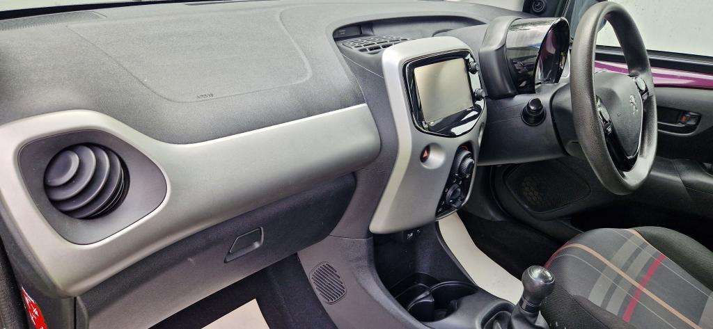 2015 PEUGEOT 108 2015 PEUGEOT 108