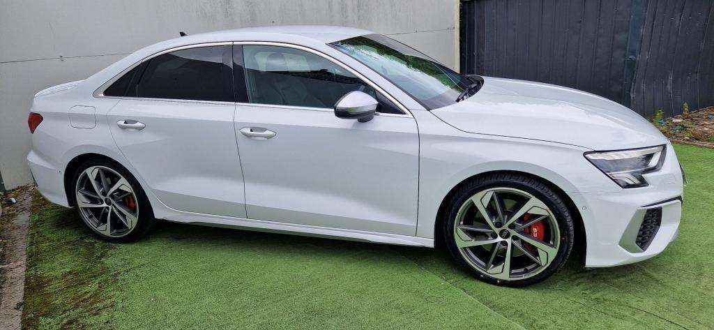 A 2021 AUDI S3 Tfsi Quattro Semi-auto A 2021 AUDI S3 Tfsi Quattro Semi-auto