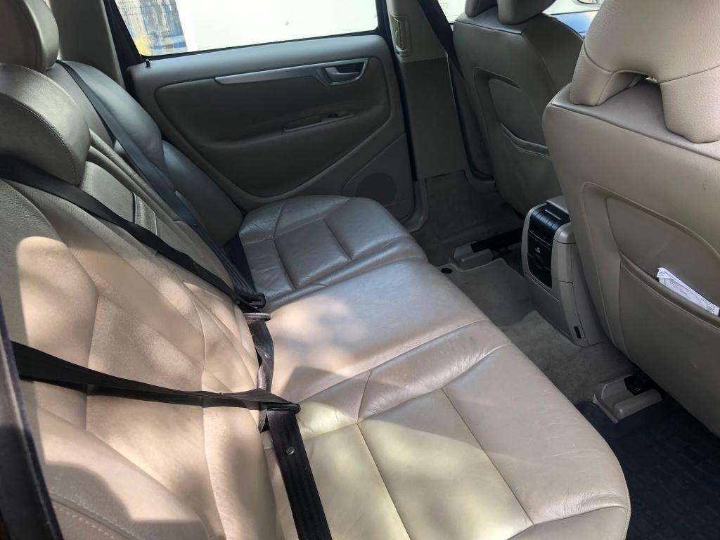 2006 VOLVO V70 2006 VOLVO V70