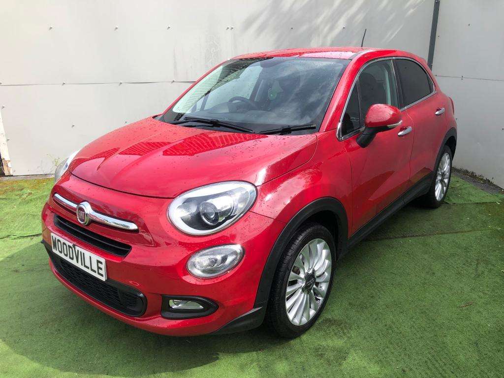 A 2017 FIAT 500X Lounge Multiair A 2017 FIAT 500X Lounge Multiair