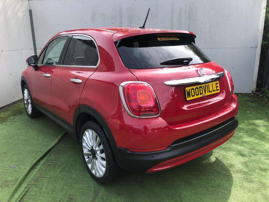 A 2017 FIAT 500X Lounge Multiair A 2017 FIAT 500X Lounge Multiair