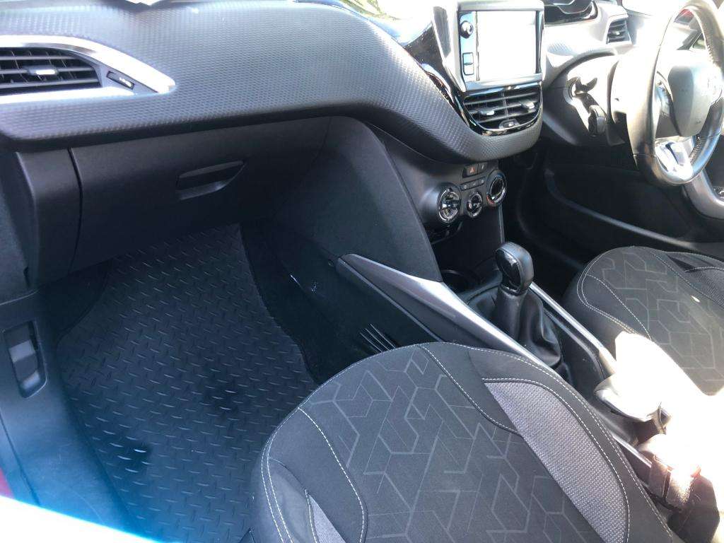 A 2018 PEUGEOT 2008 Active A 2018 PEUGEOT 2008 Active
