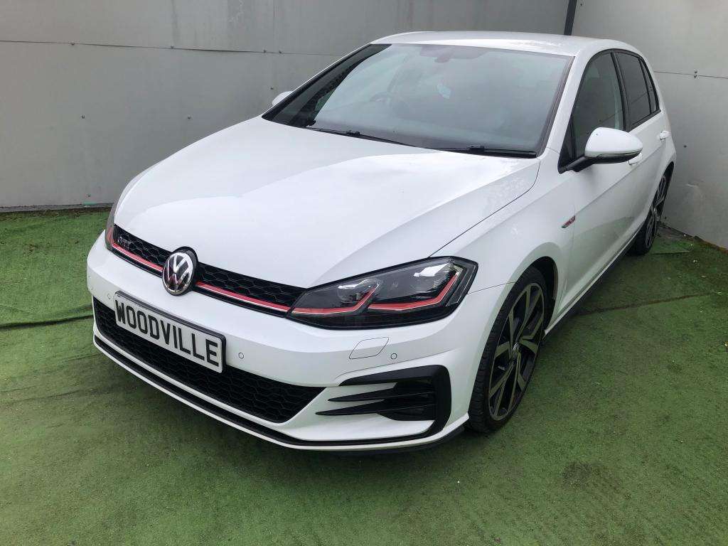2017 VOLKSWAGEN GOLF 2017 VOLKSWAGEN GOLF