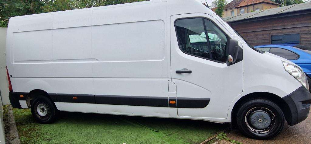 A 2019 RENAULT MASTER Lm35 Business Dci A 2019 RENAULT MASTER Lm35 Business Dci