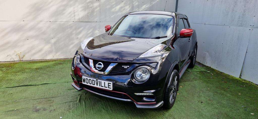 A 2015 NISSAN JUKE NISMO RS DIG-T A 2015 NISSAN JUKE NISMO RS DIG-T