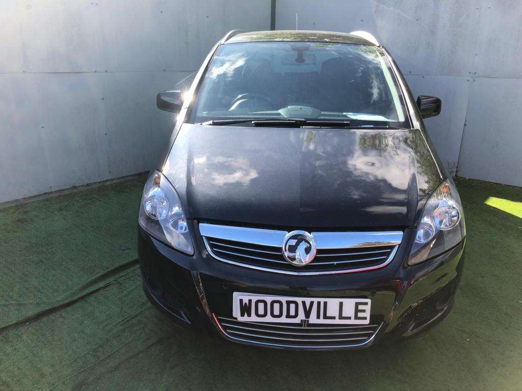 A 2013 VAUXHALL ZAFIRA Design Nav Cdti Ecoflex A 2013 VAUXHALL ZAFIRA Design Nav Cdti Ecoflex