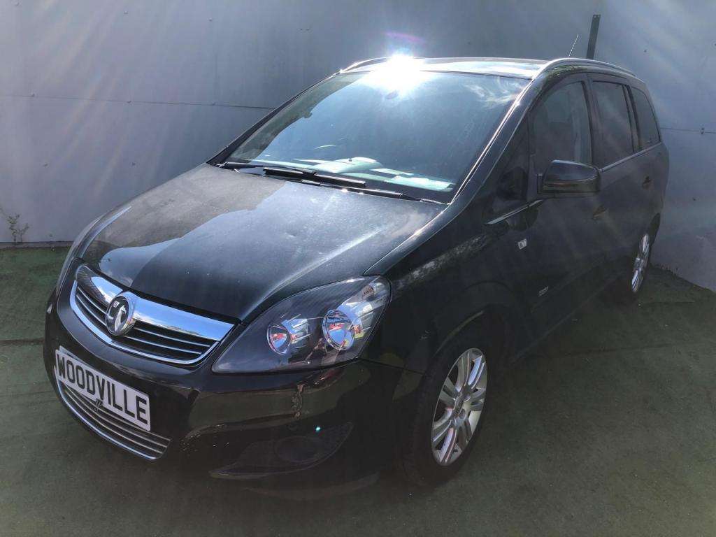 A 2013 VAUXHALL ZAFIRA Design Nav Cdti Ecoflex A 2013 VAUXHALL ZAFIRA Design Nav Cdti Ecoflex