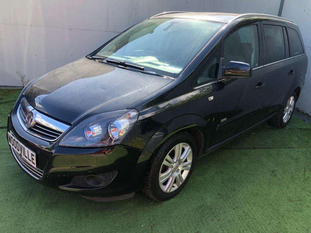 A 2013 VAUXHALL ZAFIRA Design Nav Cdti Ecoflex A 2013 VAUXHALL ZAFIRA Design Nav Cdti Ecoflex