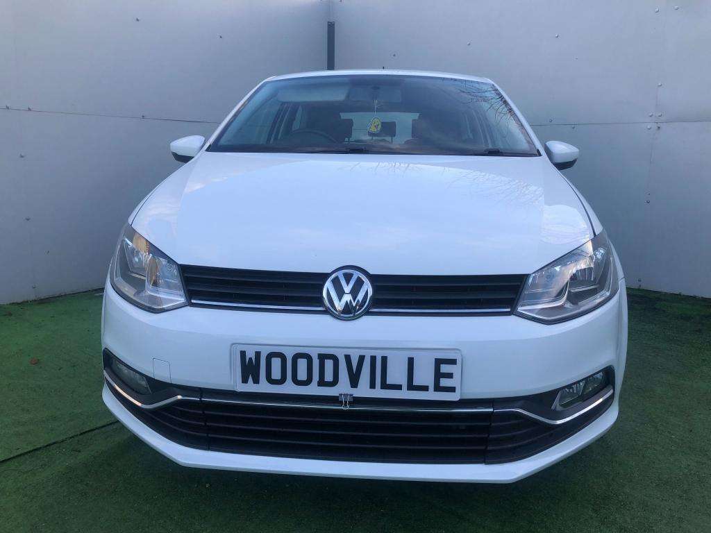 A 2016 VOLKSWAGEN POLO Match A 2016 VOLKSWAGEN POLO Match