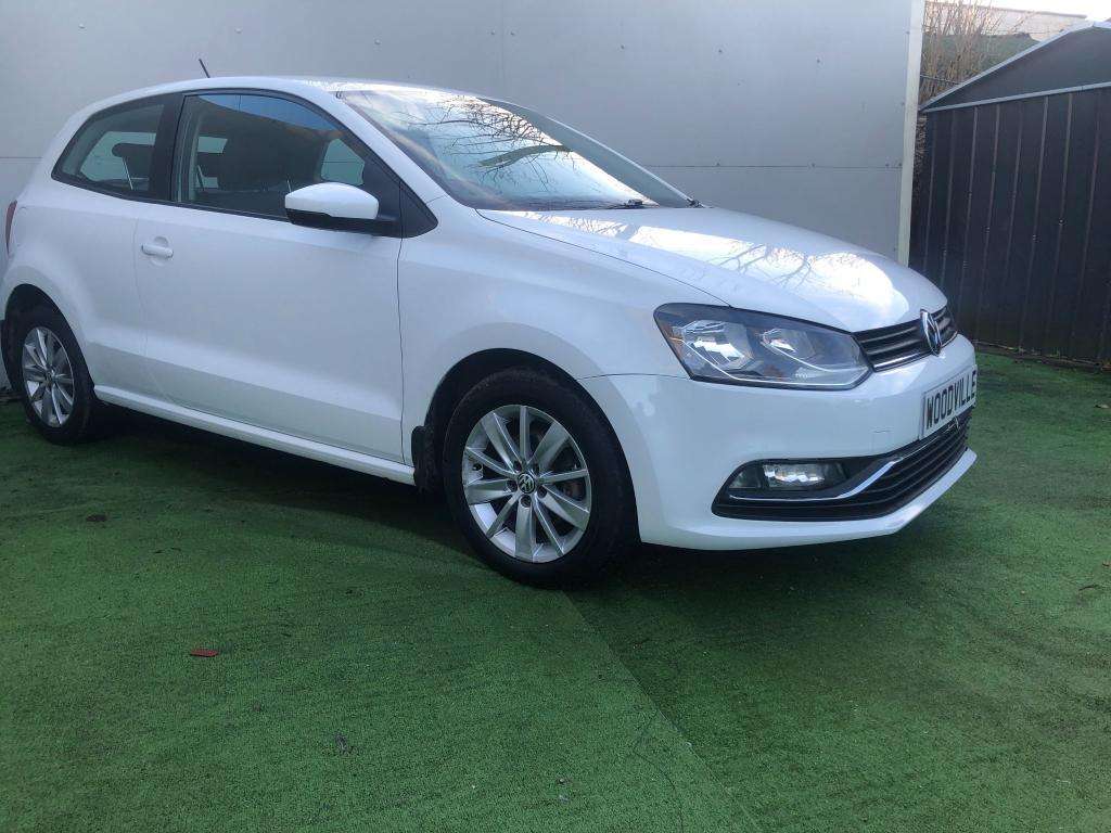 A 2016 VOLKSWAGEN POLO Match A 2016 VOLKSWAGEN POLO Match