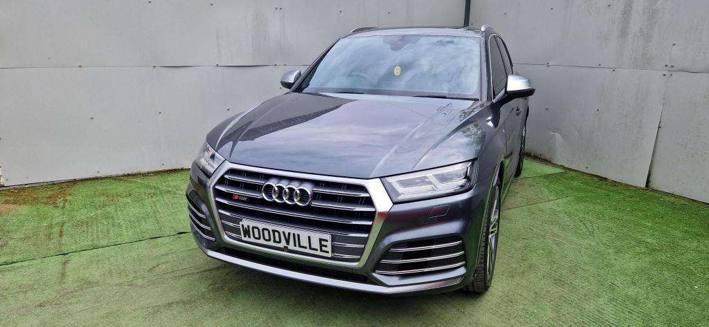 A 2018 AUDI SQ5 Tfsi Quattro Auto A 2018 AUDI SQ5 Tfsi Quattro Auto