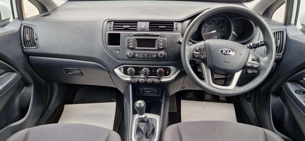 2013 KIA RIO 2013 KIA RIO