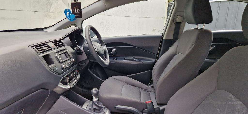 2013 KIA RIO 2013 KIA RIO