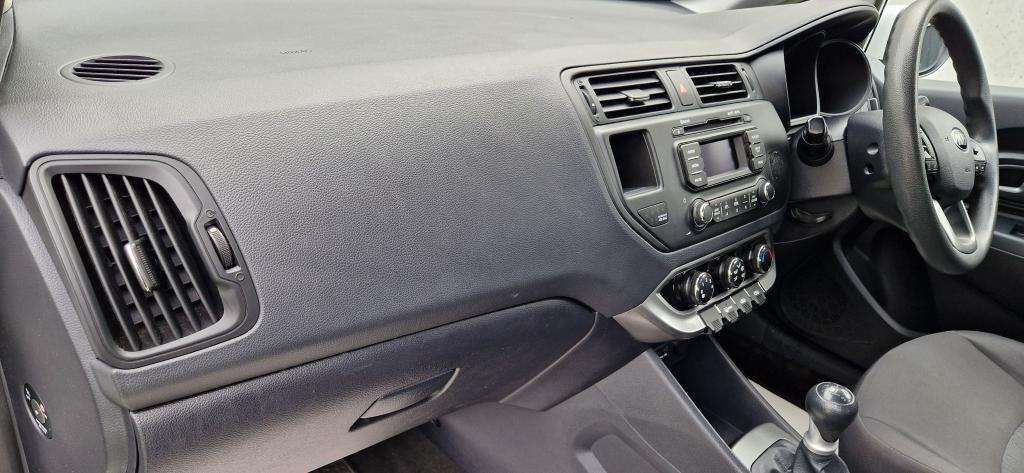 2013 KIA RIO 2013 KIA RIO
