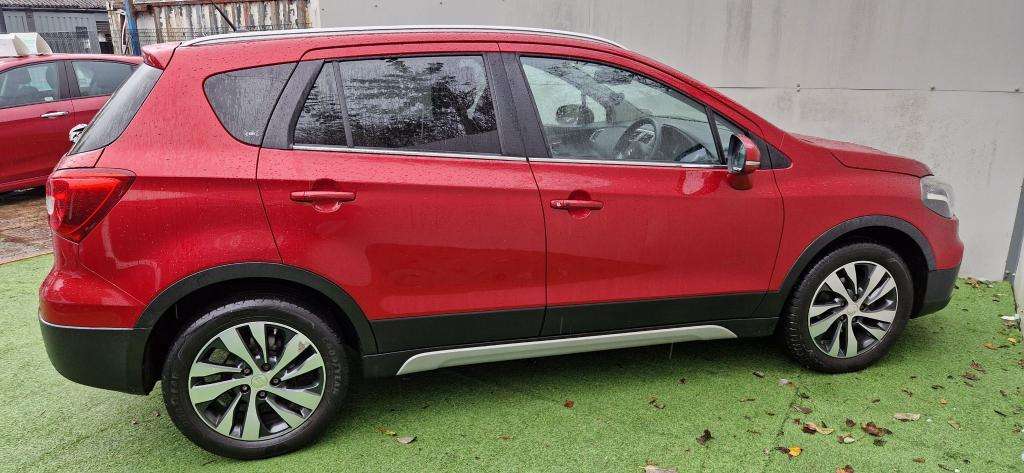 2017 SUZUKI SX4 S-CROSS 2017 SUZUKI SX4 S-CROSS