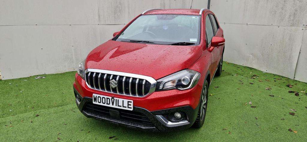 A 2017 SUZUKI SX4 S-CROSS Sz-t Boosterjet A 2017 SUZUKI SX4 S-CROSS Sz-t Boosterjet
