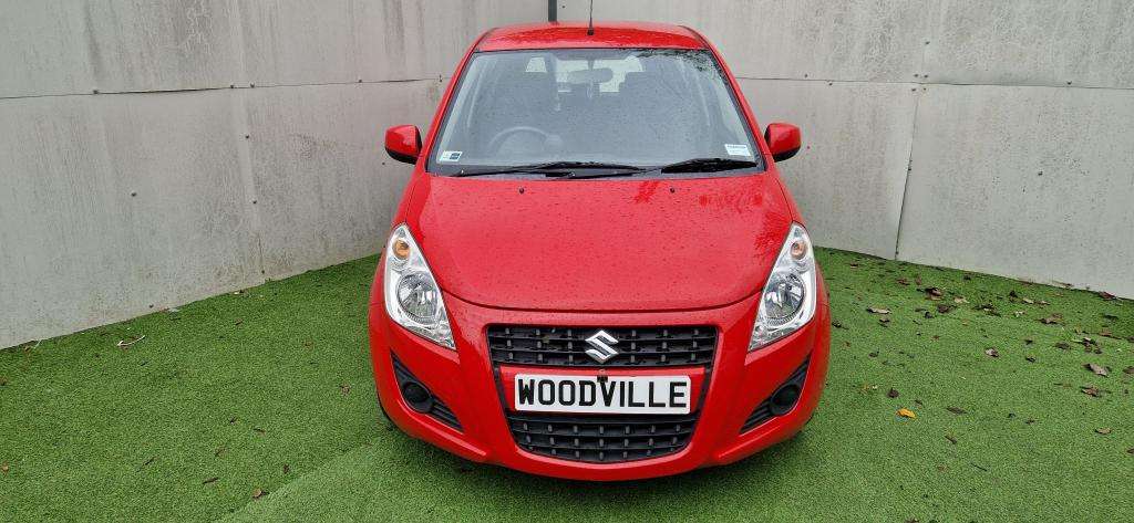 A 2012 SUZUKI SPLASH Sz3 A 2012 SUZUKI SPLASH Sz3