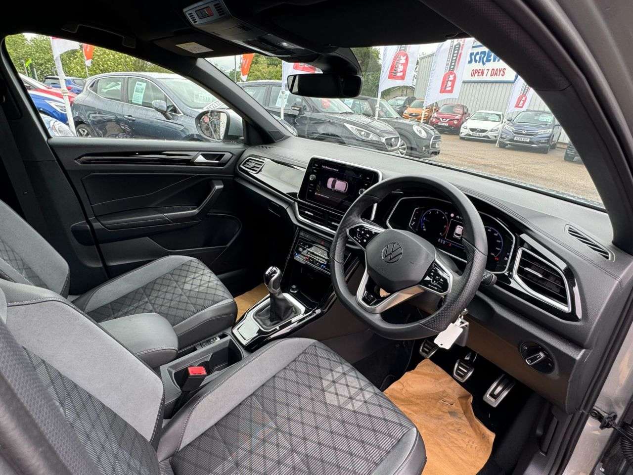 2022 VOLKSWAGEN T-ROC 2022 VOLKSWAGEN T-ROC