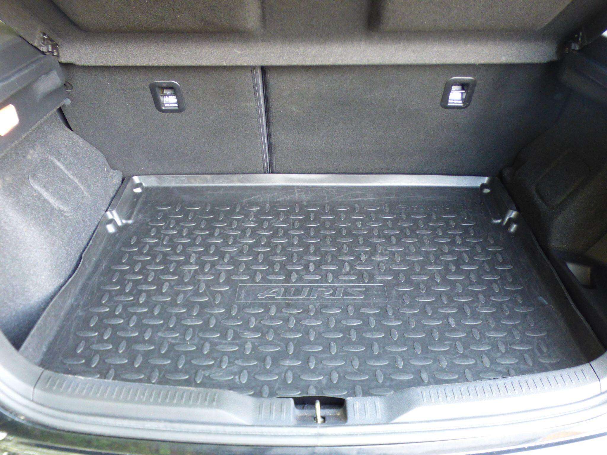 2016 TOYOTA AURIS 2016 TOYOTA AURIS