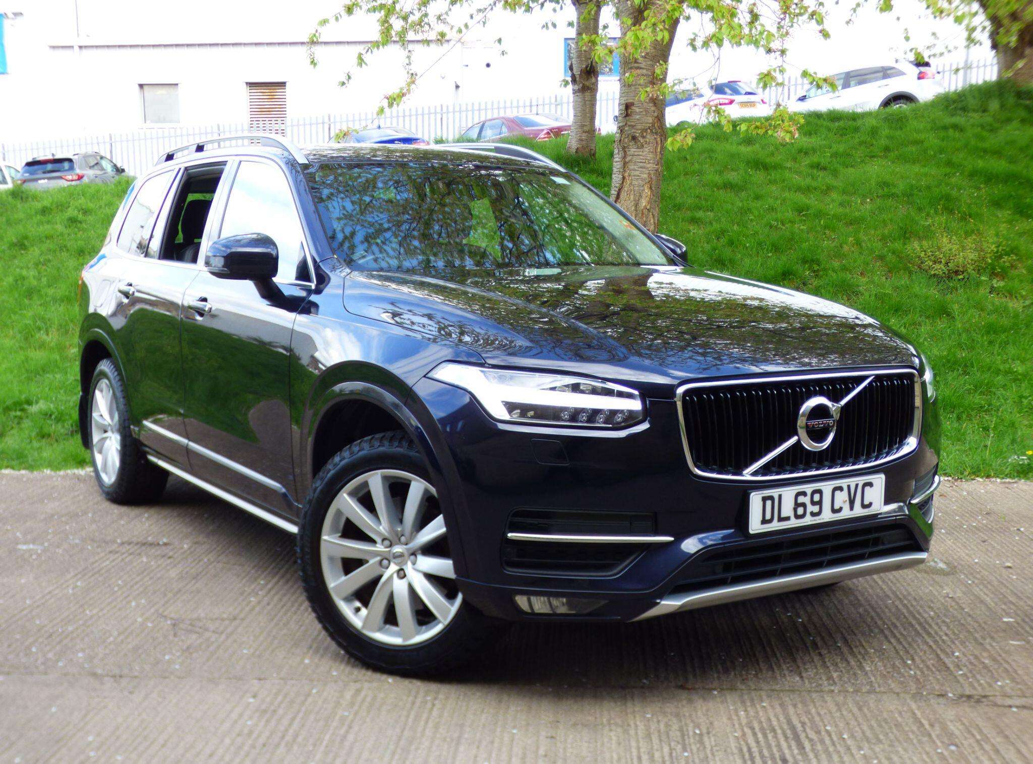 A 2019 VOLVO XC90 2.0 D5 PowerPulse Momentum Pro Auto 4WD Euro 6 (s/s) 5dr A 2019 VOLVO XC90 2.0 D5 PowerPulse Momentum Pro Auto 4WD Euro 6 (s/s) 5dr
