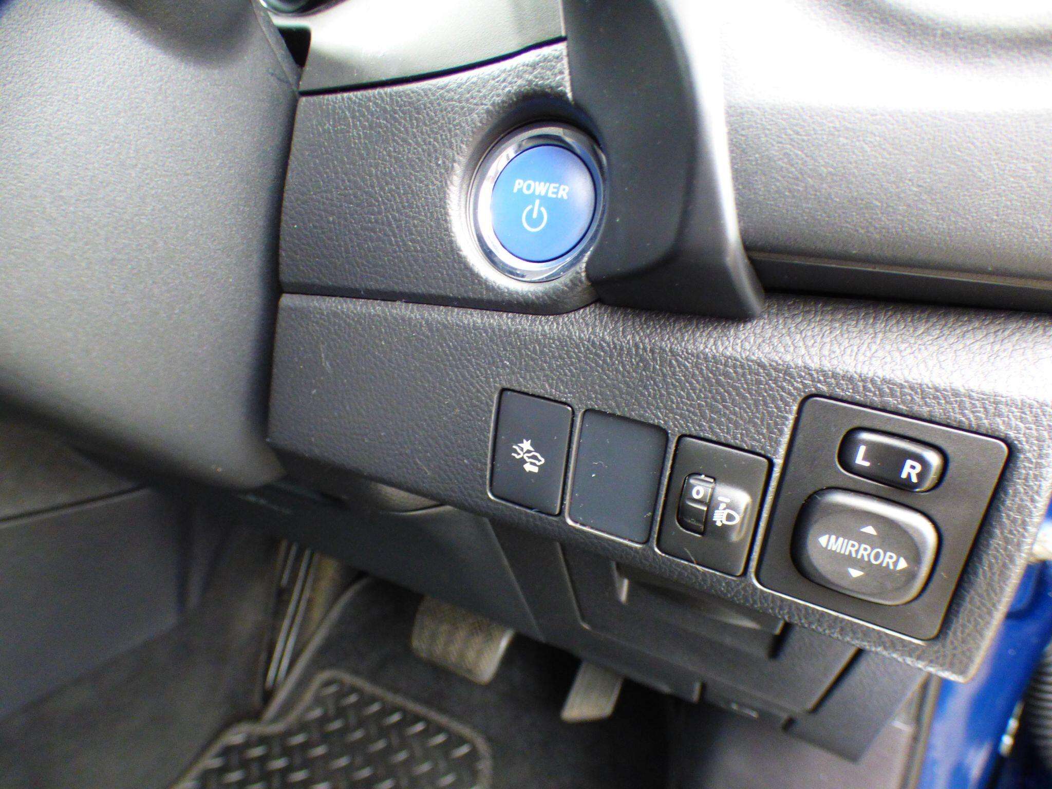 2015 TOYOTA AURIS 2015 TOYOTA AURIS